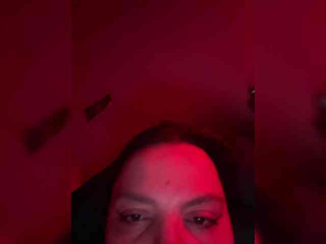 YouNona webcam