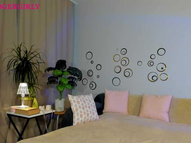 its_nicki_m live cam preview