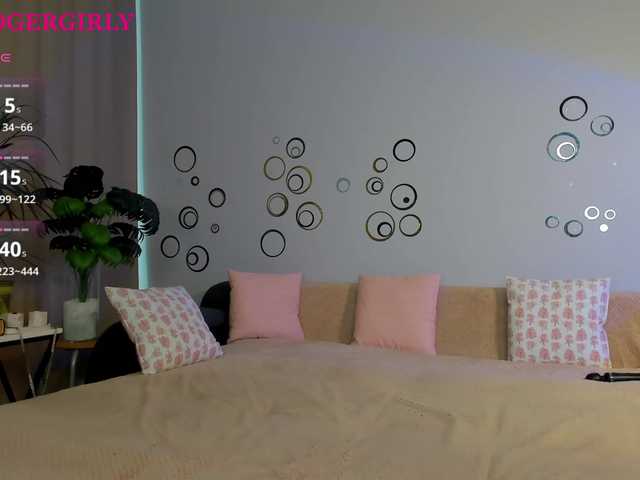 le modèle its_nicki_m est en webcam porno dans un show sur le site bongacams, il possède les tags suivants: White/Caucasian,Redhead,Shaved
