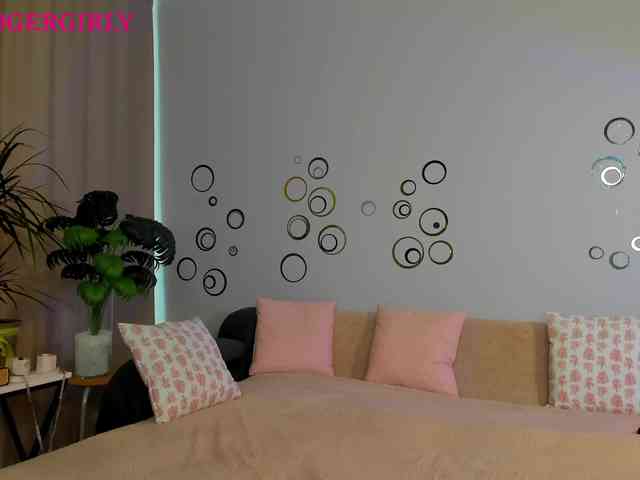 its_nicki_m webcam