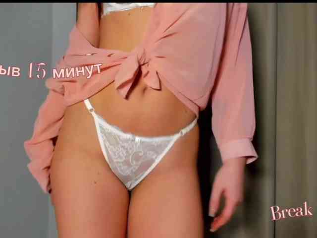 its_nicki_m webcam