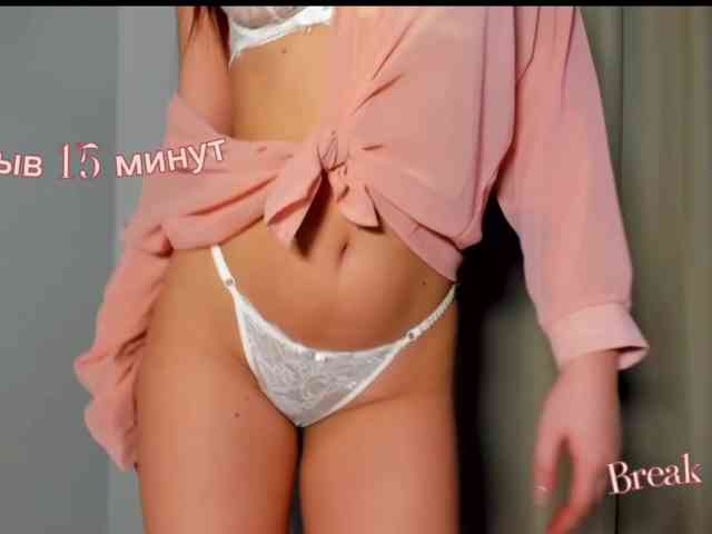its_nicki_m webcam