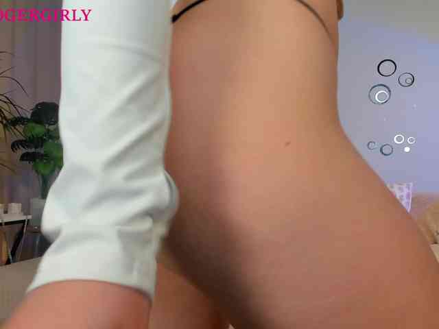 its_nicki_m webcam