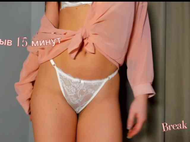 its_nicki_m webcam