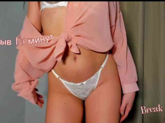 its_nicki_m webcam