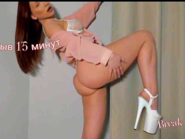 its_nicki_m webcam