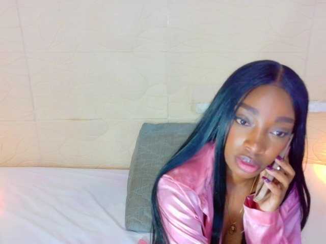 shamira-moore's BongaCams show and profile