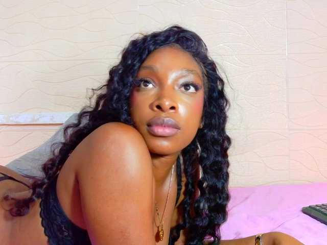 shamira-moore live cam