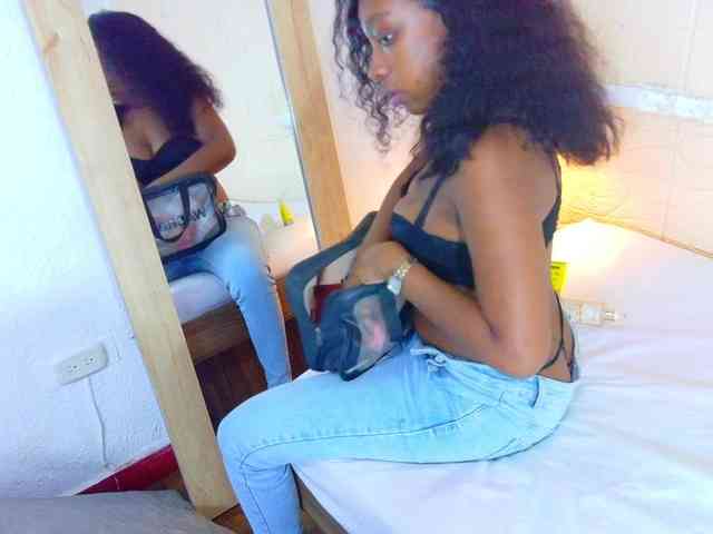 shamira-moore webcam