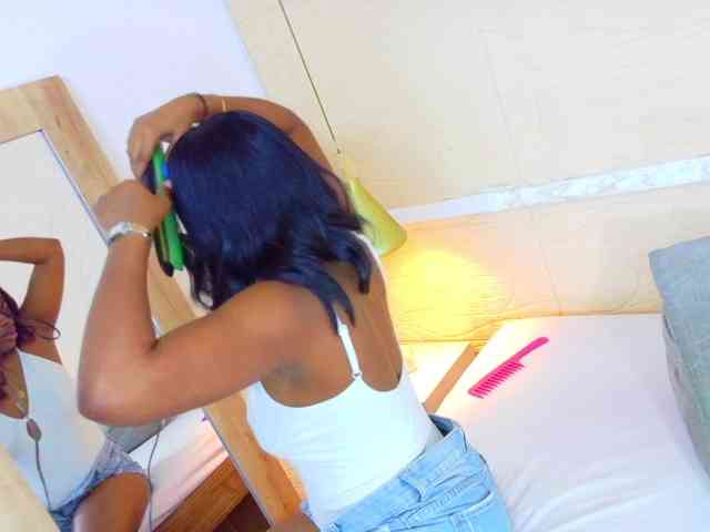 shamira-moore webcam