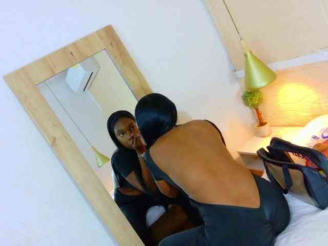 shamira-moore webcam