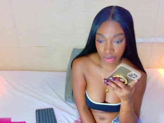 shamira-moore webcam