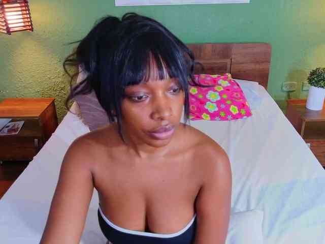 shamira-moore webcam