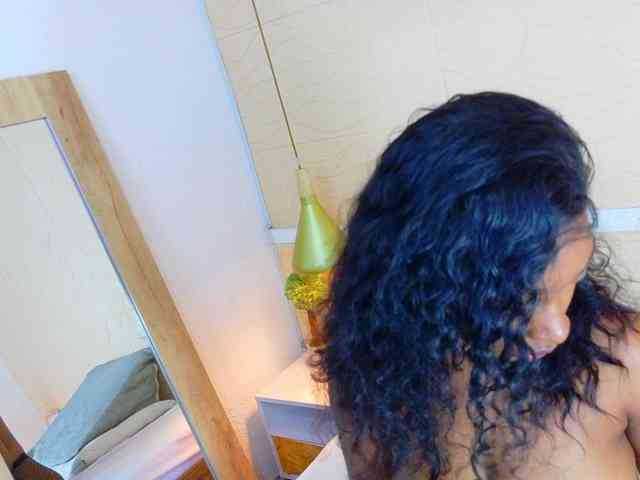 shamira-moore webcam