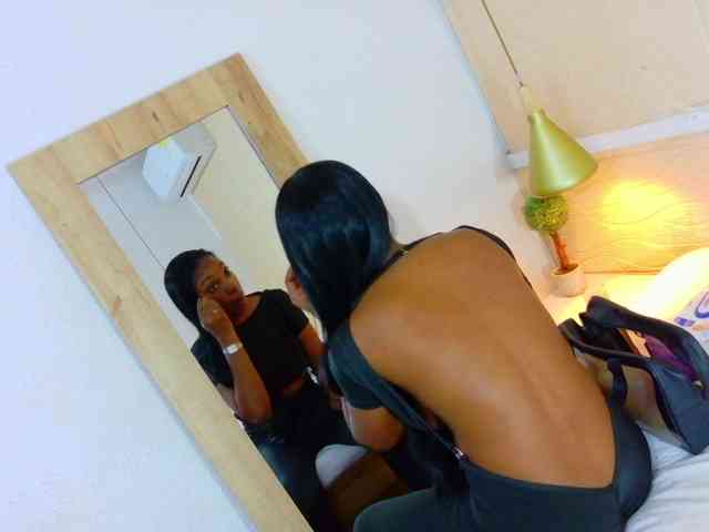 shamira-moore webcam