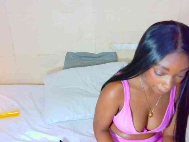 shamira-moore webcam