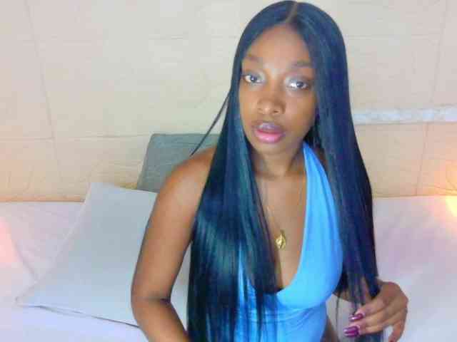 shamira-moore Live Webcam on BongaCams