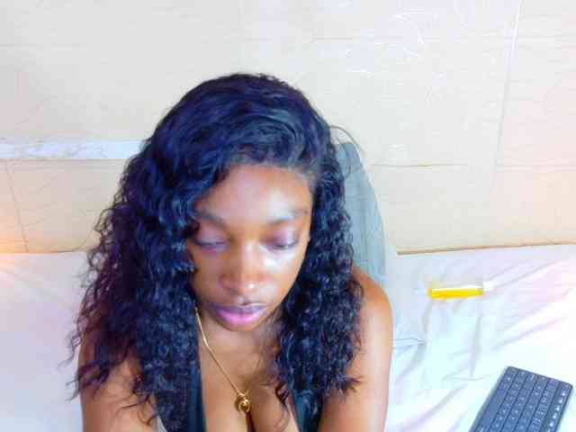 shamira-moore webcam