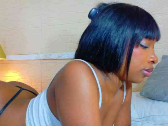shamira-moore webcam