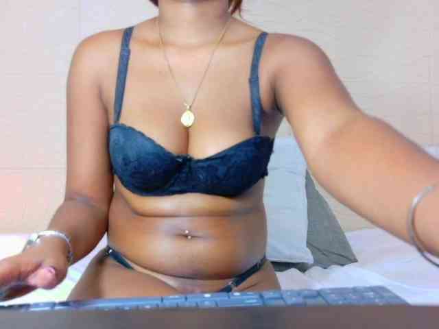 shamira-moore webcam