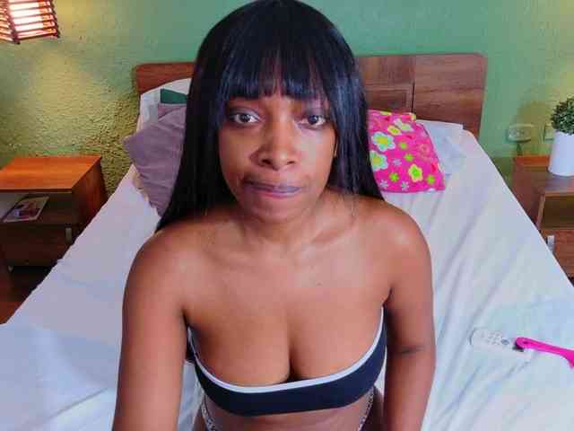 shamira-moore webcam
