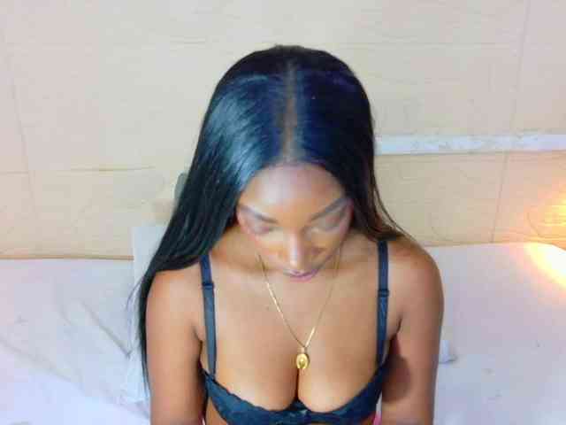 shamira-moore webcam