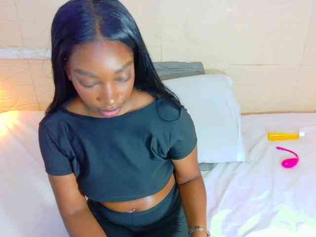 shamira-moore webcam