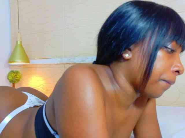 shamira-moore webcam