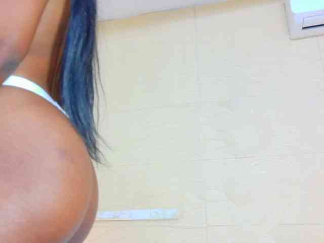 shamira-moore webcam