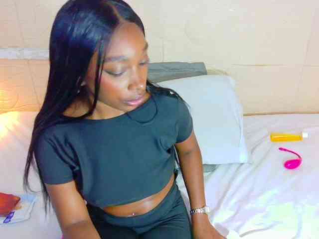 shamira-moore webcam