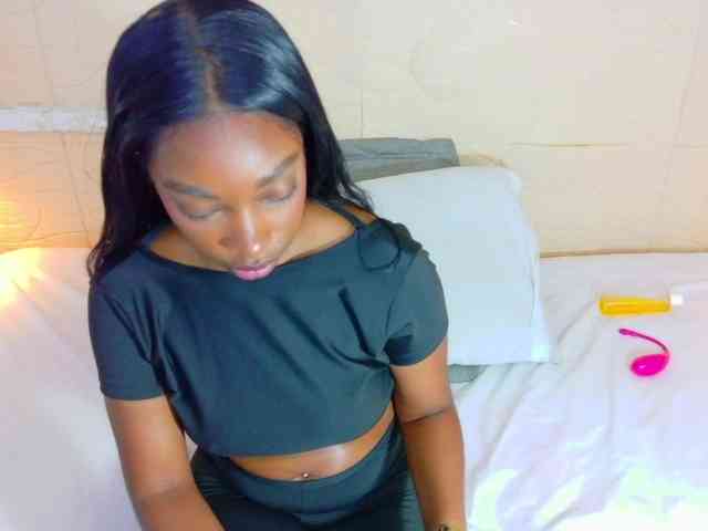 shamira-moore webcam