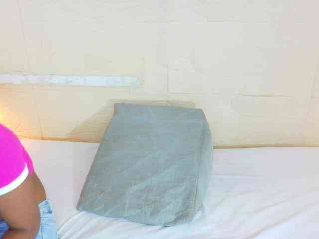 shamira-moore webcam
