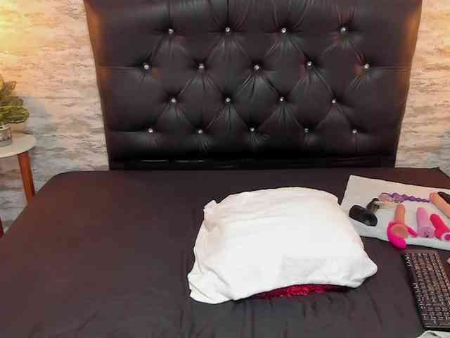 exotical-baby webcam