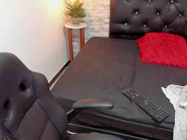 exotical-baby webcam