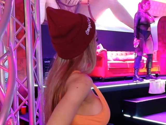 DanaKareninaxxx