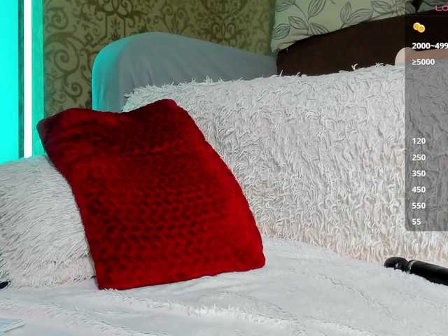 DanaKareninaxxx live cam on BongaCams