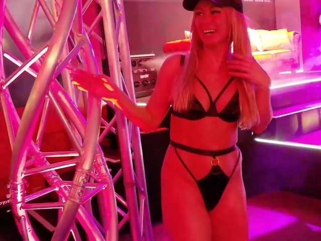 DanaKareninaxxx
