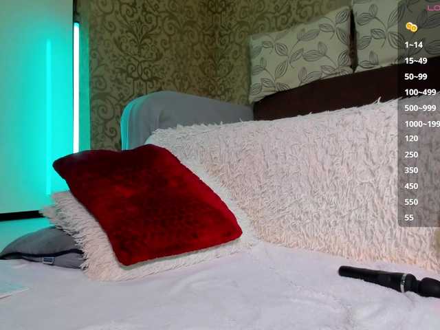 DanaKareninaxxx live cam on BongaCams