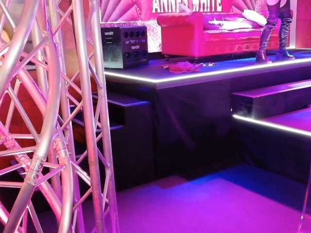 DanaKareninaxxx