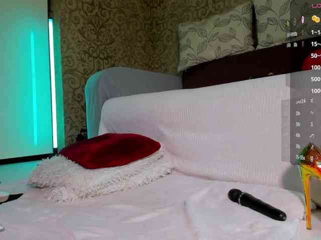 DanaKareninaxxx webcam