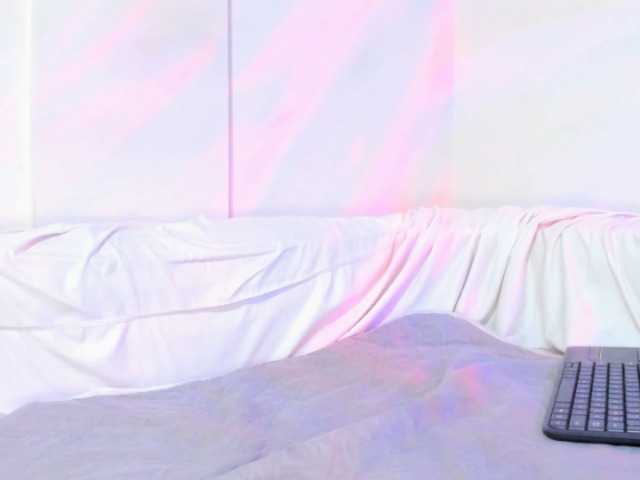 SaraDuque live cam on BongaCams