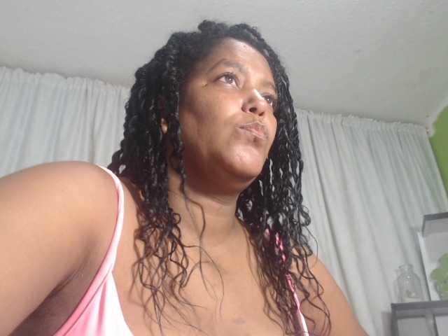 RACHELL-HOT