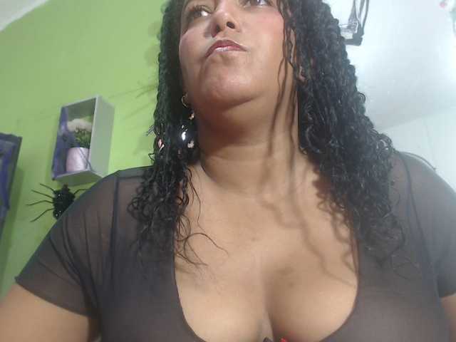 RACHELL-HOT