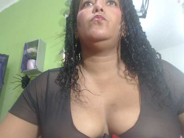 RACHELL-HOT