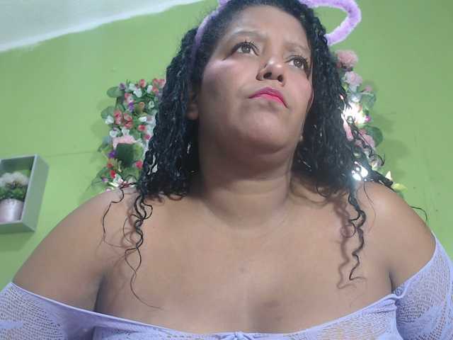 RACHELL-HOT live cam preview