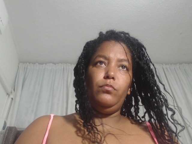 RACHELL-HOT live cam preview