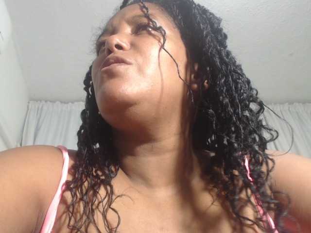 RACHELL-HOT