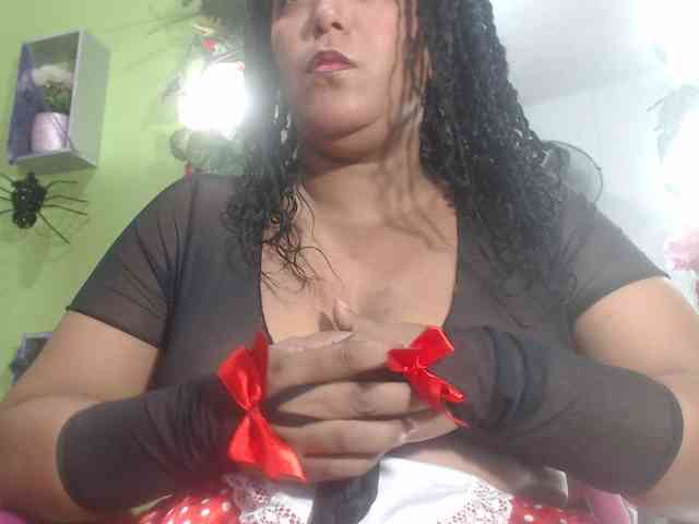 RACHELL-HOT