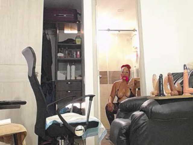 sweetgoddessbig live cam preview