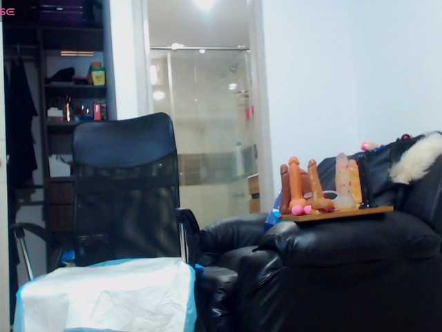 sweetgoddessbig live cam on BongaCams